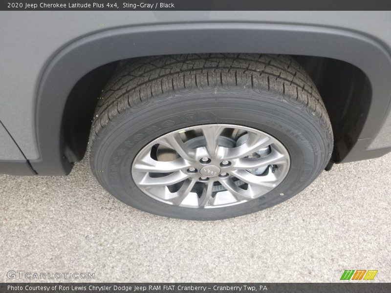Sting-Gray / Black 2020 Jeep Cherokee Latitude Plus 4x4