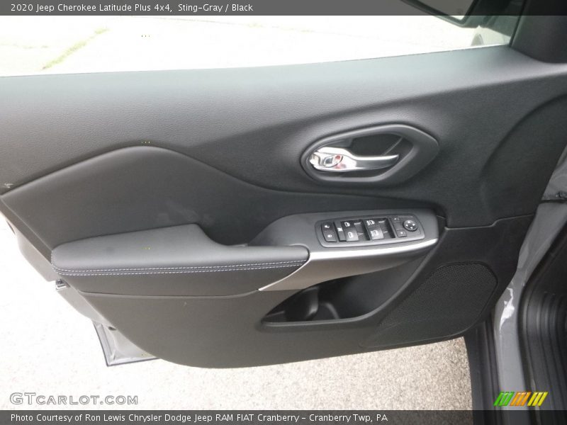 Sting-Gray / Black 2020 Jeep Cherokee Latitude Plus 4x4