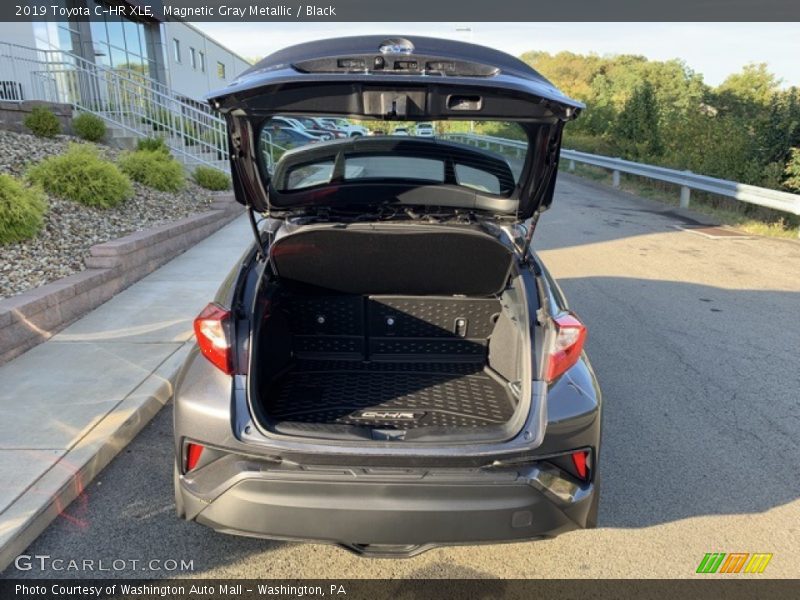 Magnetic Gray Metallic / Black 2019 Toyota C-HR XLE