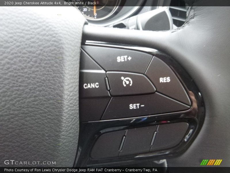 Bright White / Black 2020 Jeep Cherokee Altitude 4x4