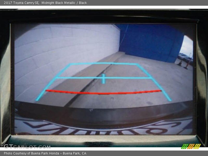Midnight Black Metallic / Black 2017 Toyota Camry SE