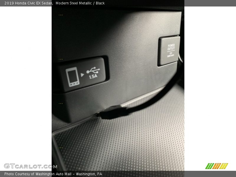 Modern Steel Metallic / Black 2019 Honda Civic EX Sedan
