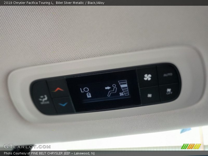 Billet Silver Metallic / Black/Alloy 2019 Chrysler Pacifica Touring L