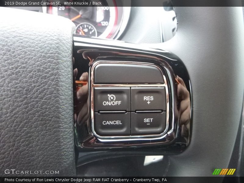 White Knuckle / Black 2019 Dodge Grand Caravan SE