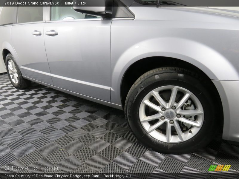 Billet / Black 2019 Dodge Grand Caravan SXT