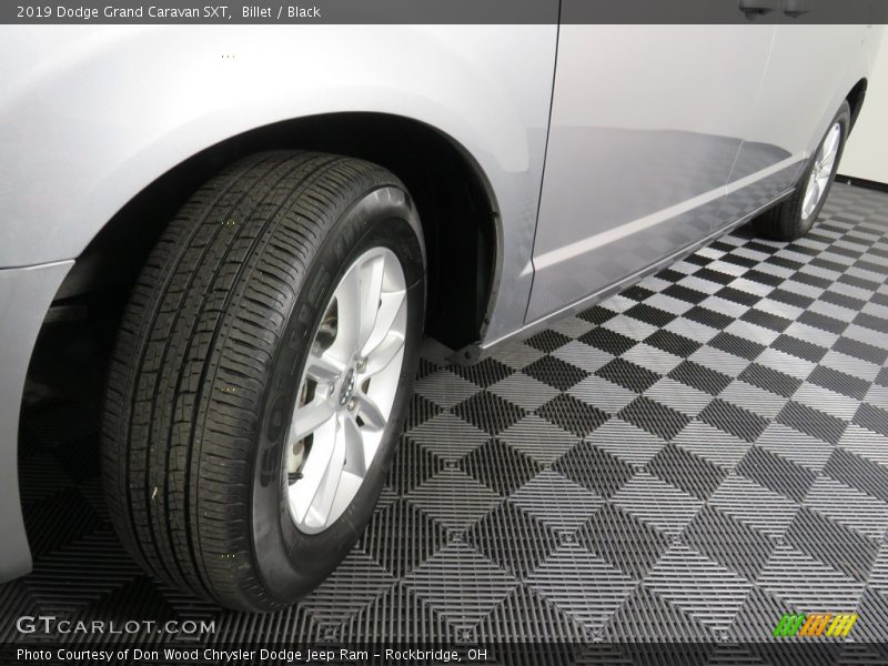 Billet / Black 2019 Dodge Grand Caravan SXT