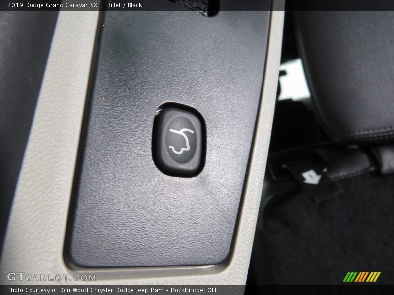 Billet / Black 2019 Dodge Grand Caravan SXT