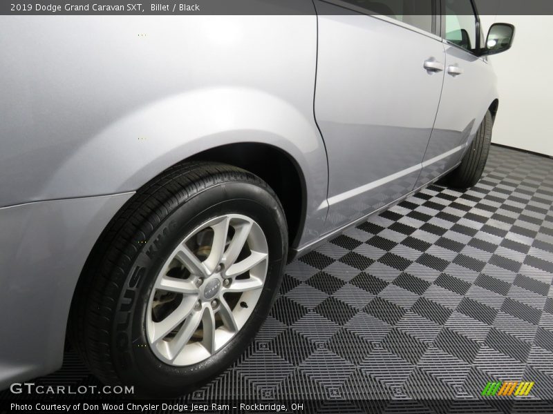 Billet / Black 2019 Dodge Grand Caravan SXT