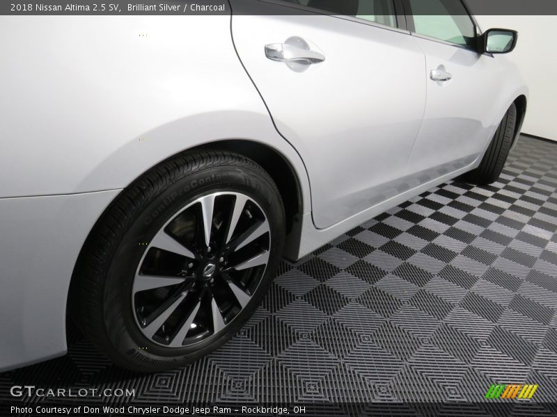 Brilliant Silver / Charcoal 2018 Nissan Altima 2.5 SV