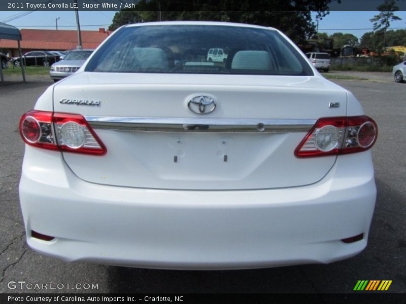 Super White / Ash 2011 Toyota Corolla LE