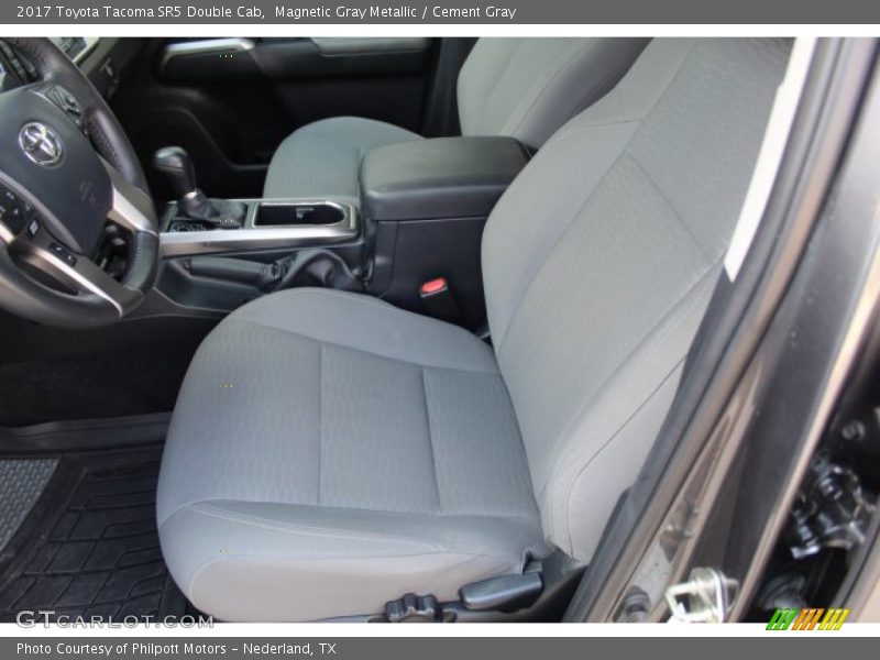 Magnetic Gray Metallic / Cement Gray 2017 Toyota Tacoma SR5 Double Cab