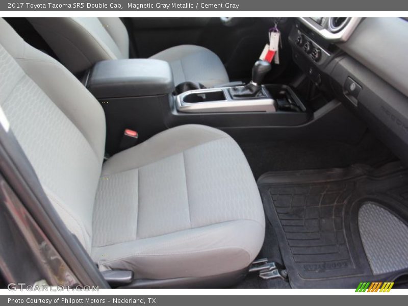 Magnetic Gray Metallic / Cement Gray 2017 Toyota Tacoma SR5 Double Cab
