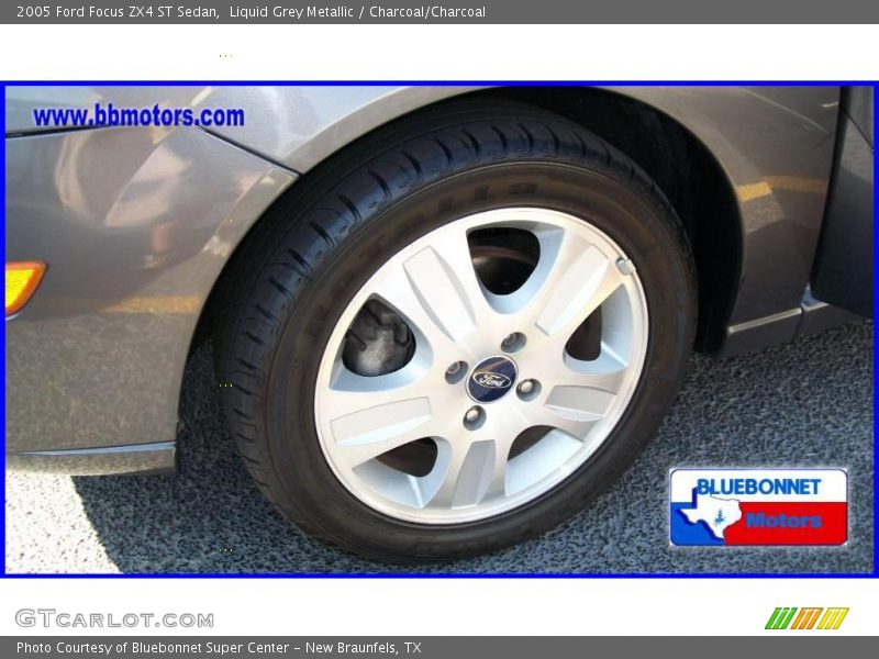 Liquid Grey Metallic / Charcoal/Charcoal 2005 Ford Focus ZX4 ST Sedan