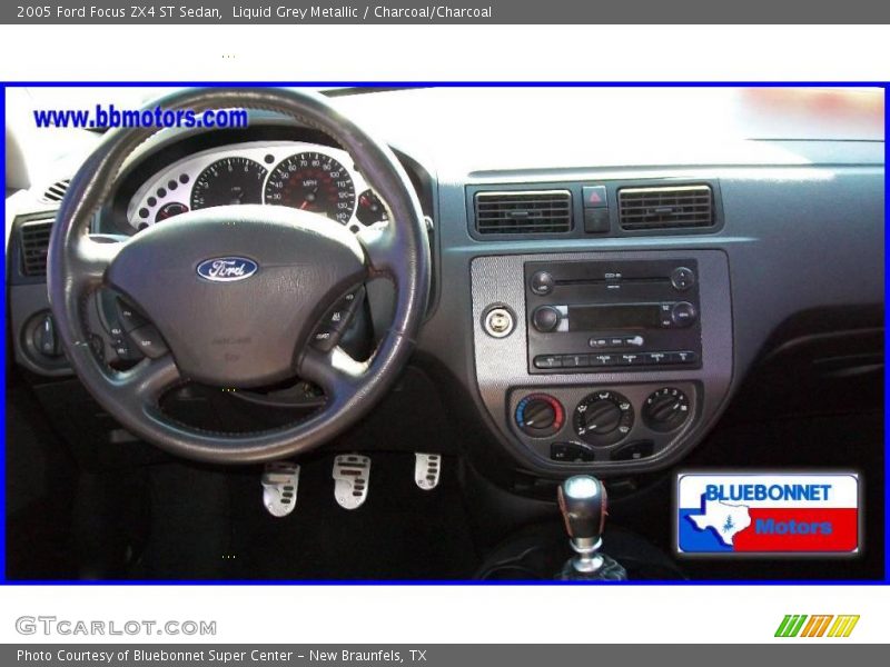 Liquid Grey Metallic / Charcoal/Charcoal 2005 Ford Focus ZX4 ST Sedan