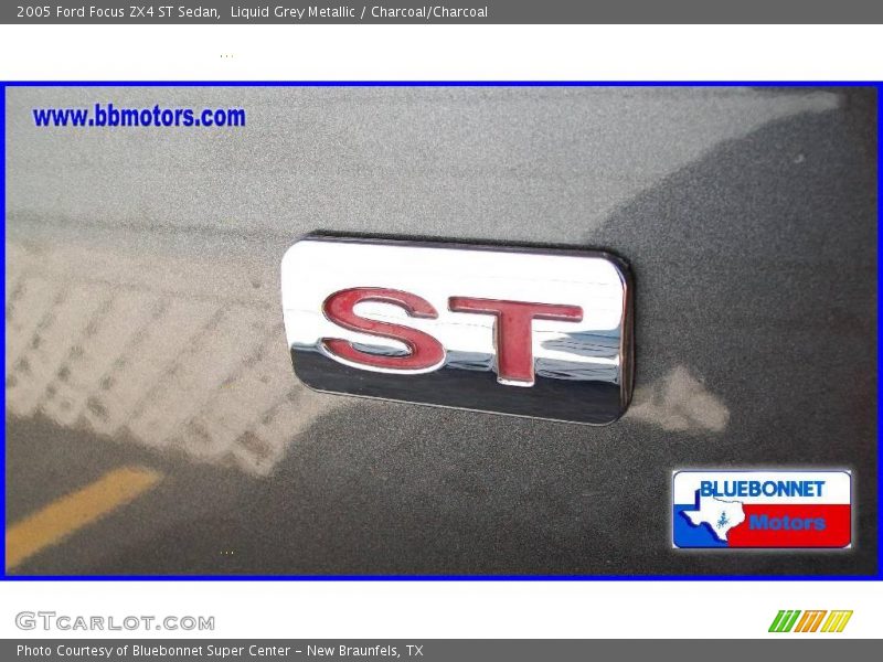 Liquid Grey Metallic / Charcoal/Charcoal 2005 Ford Focus ZX4 ST Sedan