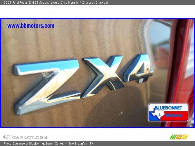 Liquid Grey Metallic / Charcoal/Charcoal 2005 Ford Focus ZX4 ST Sedan