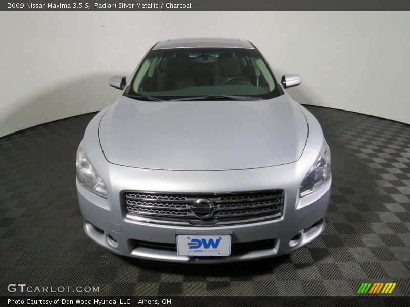 Radiant Silver Metallic / Charcoal 2009 Nissan Maxima 3.5 S