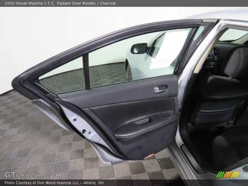 Radiant Silver Metallic / Charcoal 2009 Nissan Maxima 3.5 S