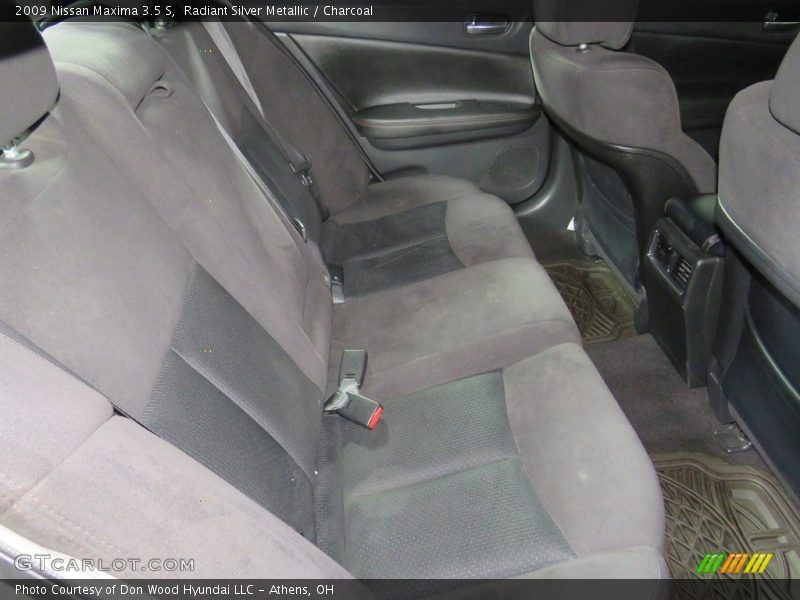 Radiant Silver Metallic / Charcoal 2009 Nissan Maxima 3.5 S