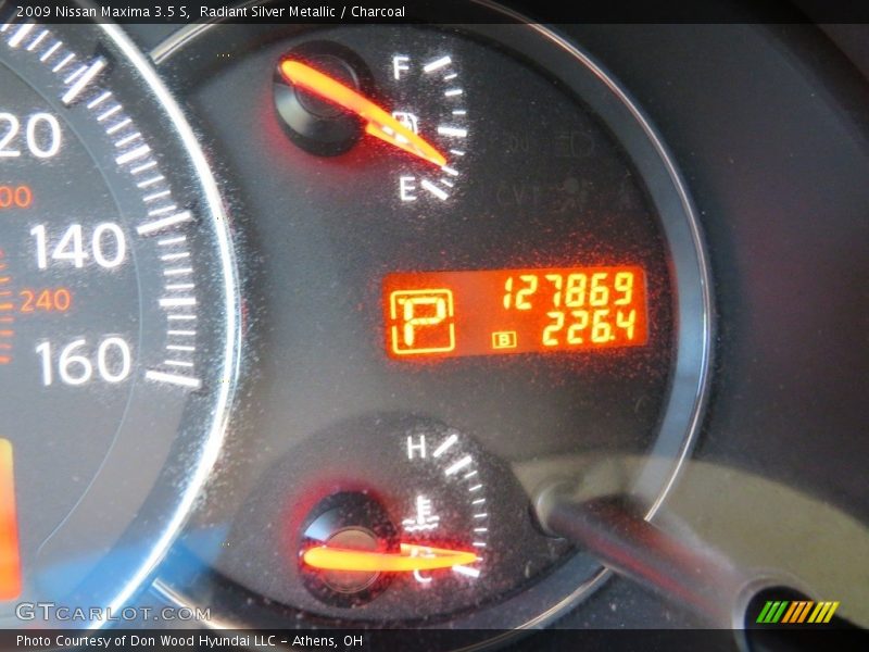 Radiant Silver Metallic / Charcoal 2009 Nissan Maxima 3.5 S