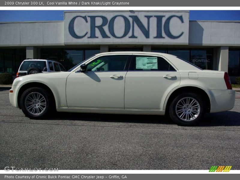 Cool Vanilla White / Dark Khaki/Light Graystone 2009 Chrysler 300 LX