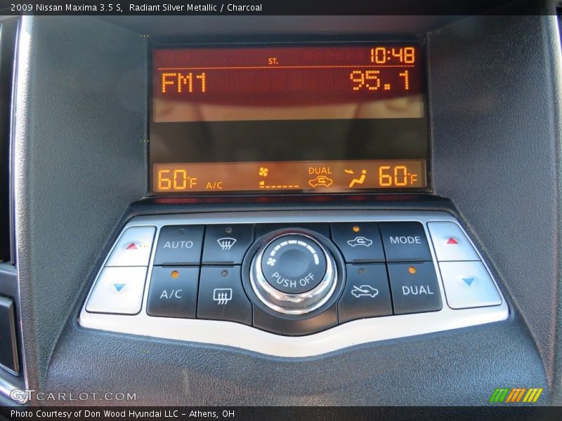 Radiant Silver Metallic / Charcoal 2009 Nissan Maxima 3.5 S