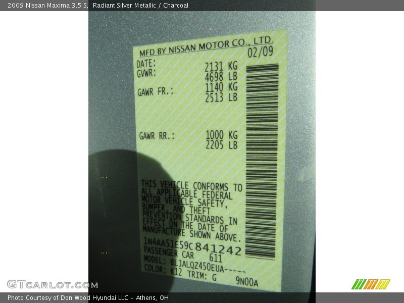 Radiant Silver Metallic / Charcoal 2009 Nissan Maxima 3.5 S