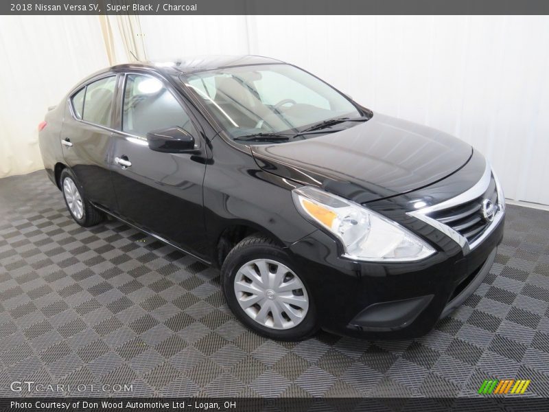 Super Black / Charcoal 2018 Nissan Versa SV