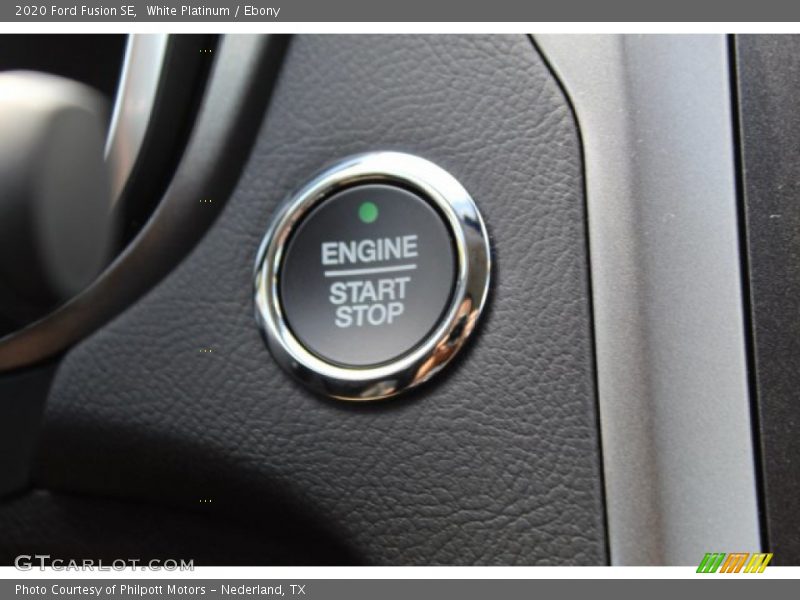 White Platinum / Ebony 2020 Ford Fusion SE