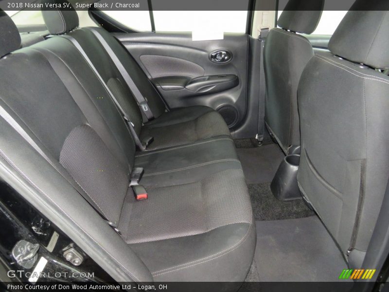 Super Black / Charcoal 2018 Nissan Versa SV