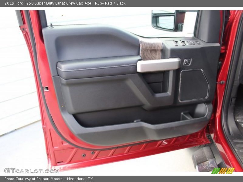 Ruby Red / Black 2019 Ford F250 Super Duty Lariat Crew Cab 4x4