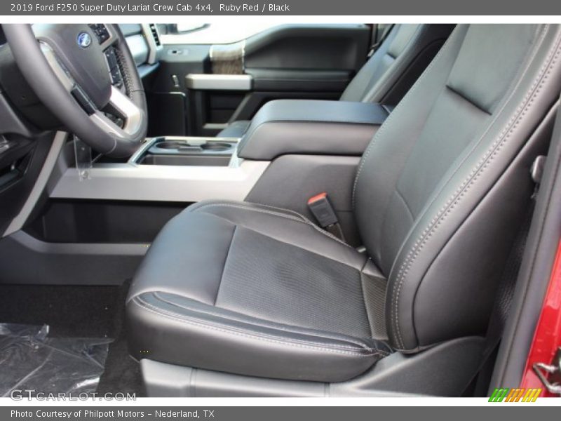 Ruby Red / Black 2019 Ford F250 Super Duty Lariat Crew Cab 4x4