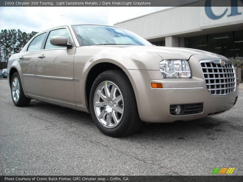 Light Sandstone Metallic / Dark Khaki/Light Graystone 2009 Chrysler 300 Touring