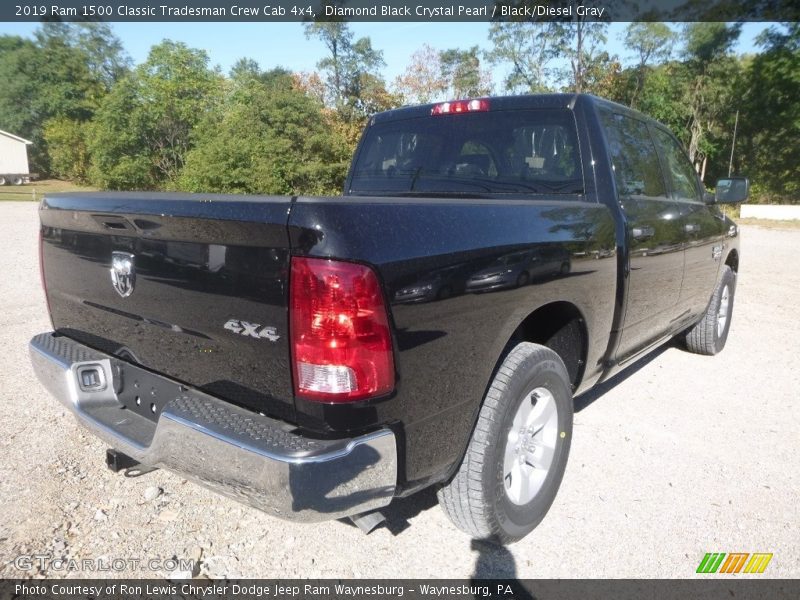 Diamond Black Crystal Pearl / Black/Diesel Gray 2019 Ram 1500 Classic Tradesman Crew Cab 4x4