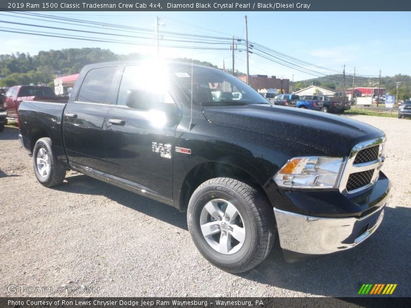 Diamond Black Crystal Pearl / Black/Diesel Gray 2019 Ram 1500 Classic Tradesman Crew Cab 4x4