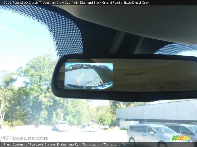 Diamond Black Crystal Pearl / Black/Diesel Gray 2019 Ram 1500 Classic Tradesman Crew Cab 4x4