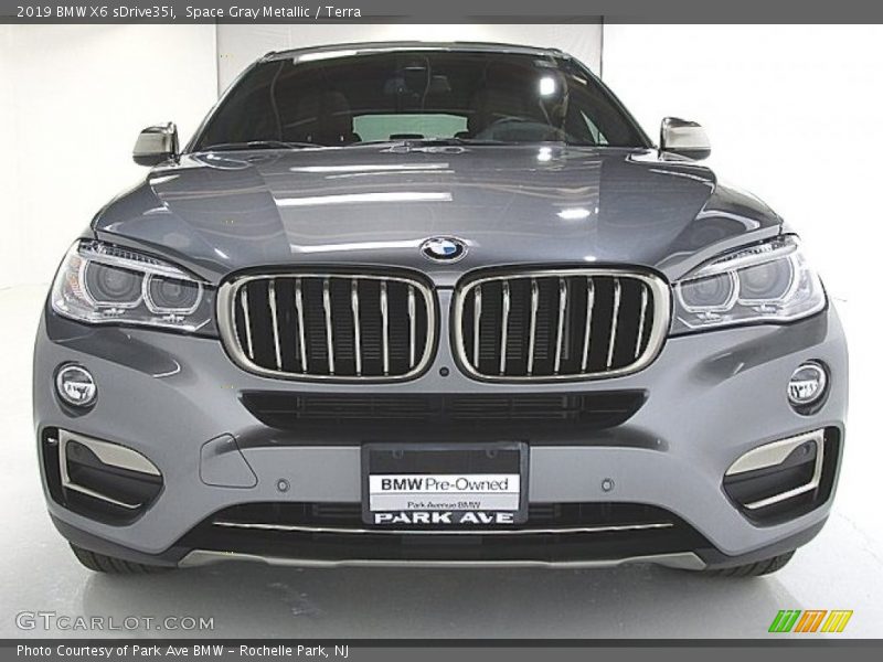 Space Gray Metallic / Terra 2019 BMW X6 sDrive35i