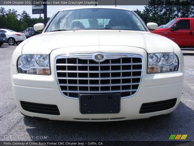 Cool Vanilla / Dark Slate Gray/Light Graystone 2006 Chrysler 300