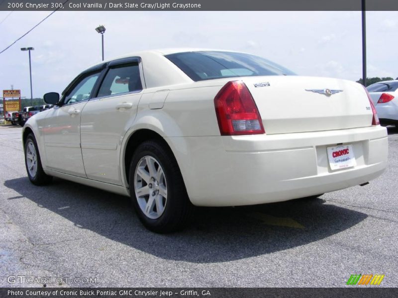 Cool Vanilla / Dark Slate Gray/Light Graystone 2006 Chrysler 300