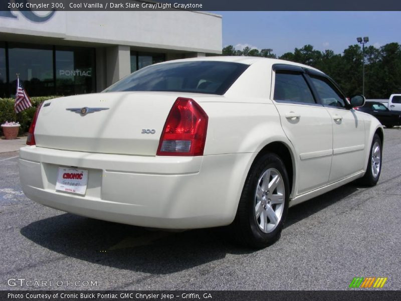 Cool Vanilla / Dark Slate Gray/Light Graystone 2006 Chrysler 300