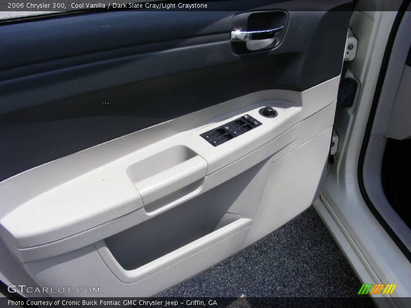 Cool Vanilla / Dark Slate Gray/Light Graystone 2006 Chrysler 300