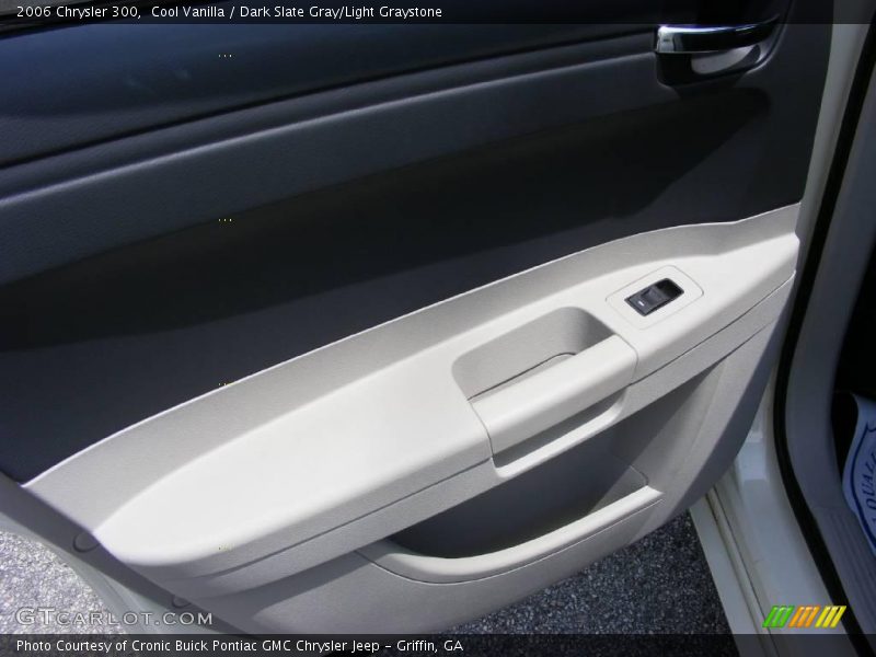 Cool Vanilla / Dark Slate Gray/Light Graystone 2006 Chrysler 300