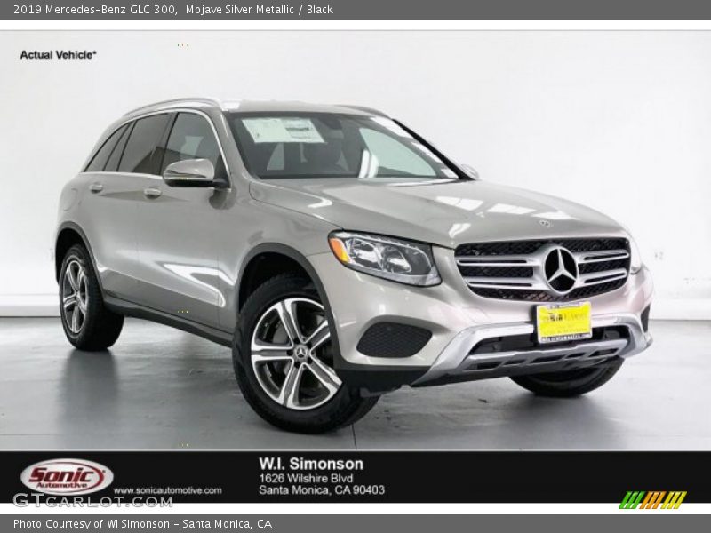Mojave Silver Metallic / Black 2019 Mercedes-Benz GLC 300