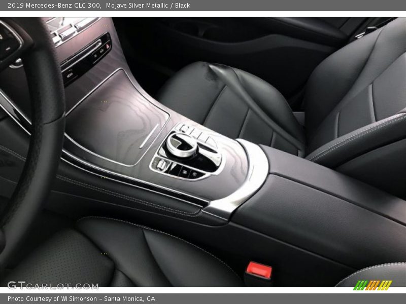 Mojave Silver Metallic / Black 2019 Mercedes-Benz GLC 300