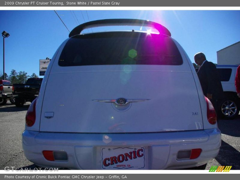 Stone White / Pastel Slate Gray 2009 Chrysler PT Cruiser Touring