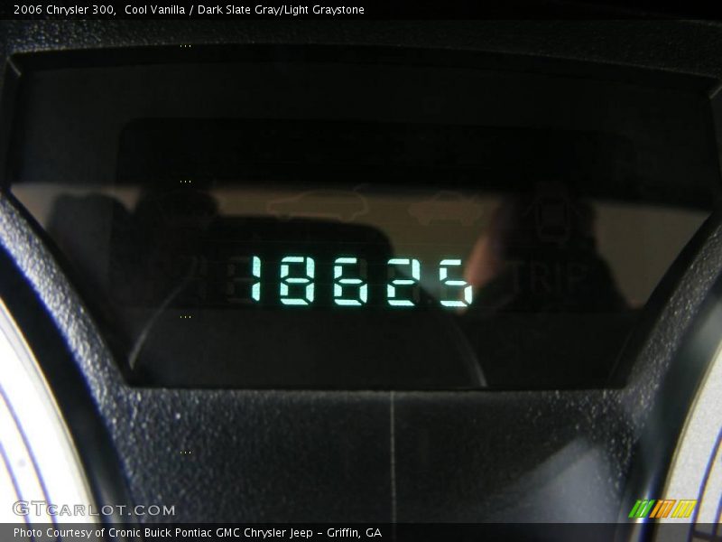 Cool Vanilla / Dark Slate Gray/Light Graystone 2006 Chrysler 300