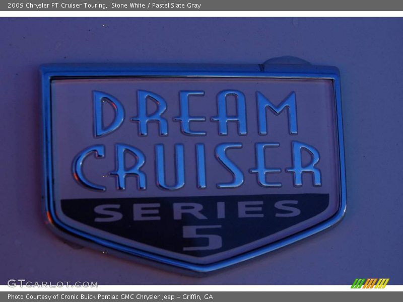 Stone White / Pastel Slate Gray 2009 Chrysler PT Cruiser Touring