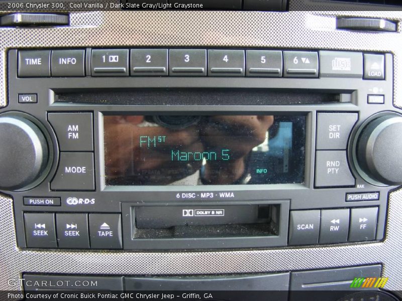 Cool Vanilla / Dark Slate Gray/Light Graystone 2006 Chrysler 300