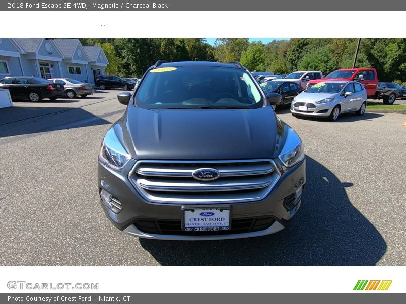 Magnetic / Charcoal Black 2018 Ford Escape SE 4WD