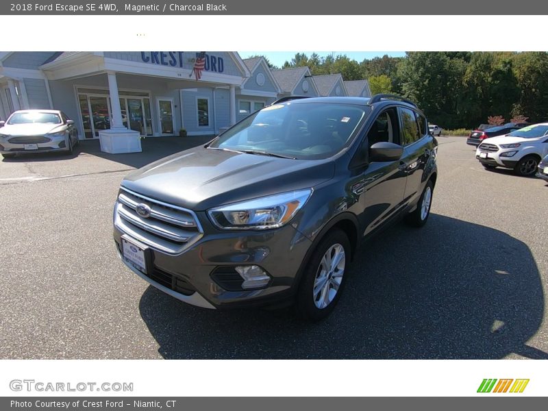 Magnetic / Charcoal Black 2018 Ford Escape SE 4WD